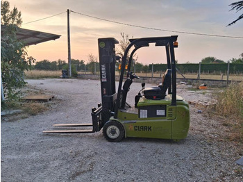 Carretilla elevadora eléctrica CLARK