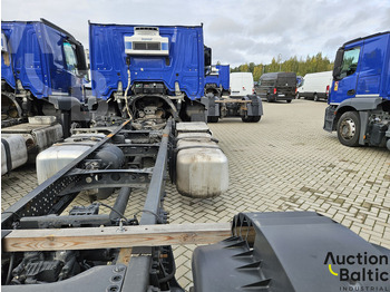 Camión chasis Mercedes-Benz Actros 1843: foto 5