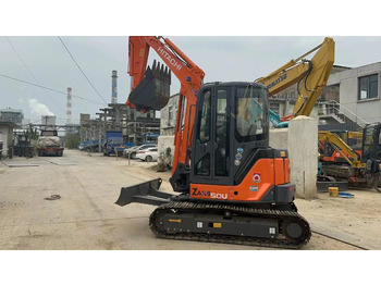 Miniexcavadora HITACHI ZX50U-2: foto 2