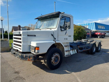 Camión chasis SCANIA T113