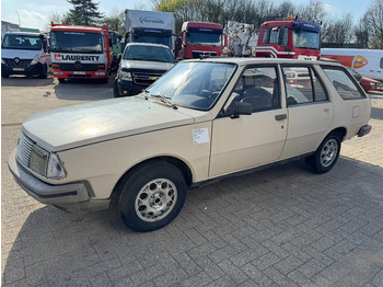 Coche familiar RENAULT