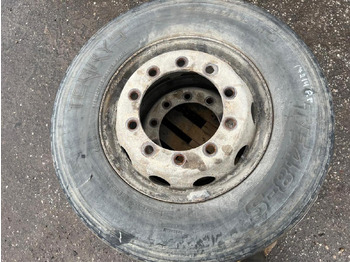 Neumáticos y llantas para Camión Volvo Rehvid + veljed 315/70R22.5 31570R225: foto 3
