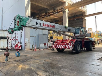 Grúa para terrenos difíciles