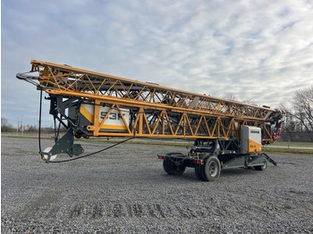 Grúa torre LIEBHERR