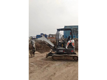 Miniexcavadora BOBCAT E35
