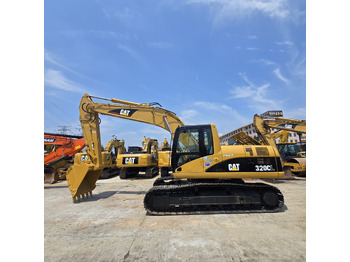Excavadora CATERPILLAR 320CL