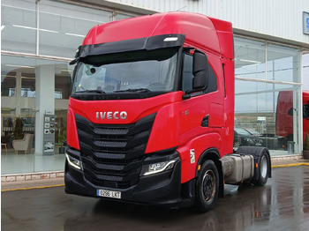 Cabeza tractora IVECO