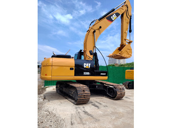 Excavadora de cadenas CATERPILLAR 320D2