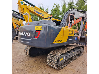 Excavadora de cadenas VOLVO EC210D: foto 5