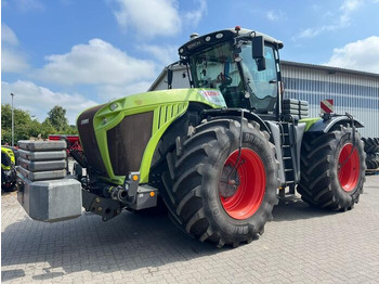 Tractor CLAAS Xerion 5000