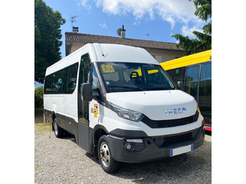 Minibús IVECO Daily