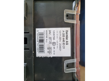 Salpicadero para Camión Daimler-Benz AXOR EURO 5 A0054468321   Mercedes-Benz AXOR EURO 5: foto 2