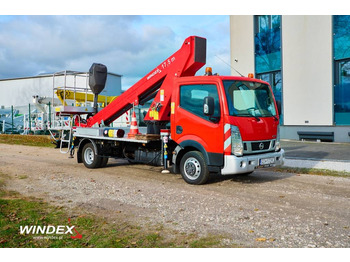 Camión con plataforma elevadora