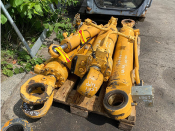 Cilindro hidráulico LIEBHERR