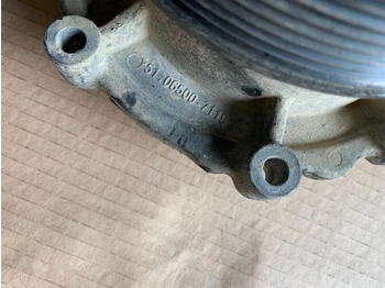 Bomba de refrigerante para Camión MAN 51065007119 MAN TGS, TGX EURO 6 51065007119   truck: foto 2