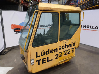Cabina LIEBHERR