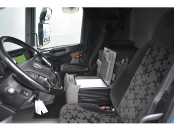 Cabeza tractora Scania R460 NGS 4x2 - SUPER - RETARDER - 319 TKM - PARK. AIRCO - ACC - NAVI - 2 x FUEL TANKS - TOP CONDITION -: foto 5 Cabeza tractora Scania R460 NGS 4x2 - SUPER - RETARDER - 319 TKM - PARK. AIRCO - ACC - NAVI - 2 x FUEL TANKS - TOP CONDITION -: foto 5
