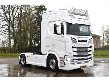 Cabeza tractora SCANIA S 660 V8