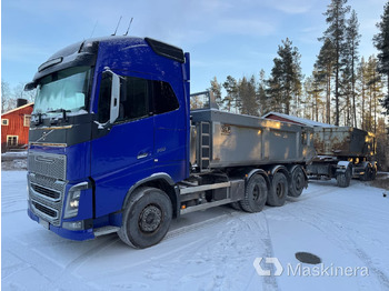 Camión volquete VOLVO FH16 750