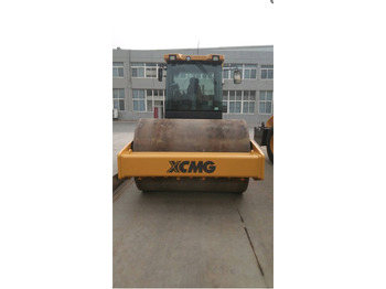 Apisonadora de asfalto XCMG CV123 used 12ton single drum vibratory compactor price: foto 2