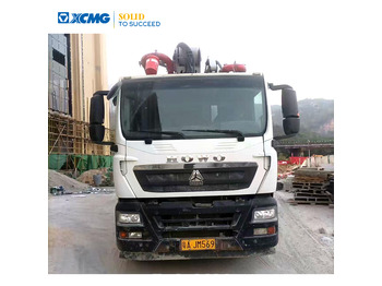 Bomba de hormigón SINOTRUK HOWO