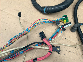 Cables/ Alambres DAF XF 106 J3C ENGINE WIRING HARNESS: foto 5