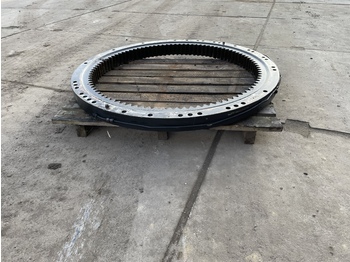 Corona de giro KOMATSU