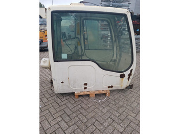 Cabina e interior LIEBHERR