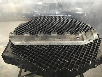 Tubo de admisión de aire LIEBHERR