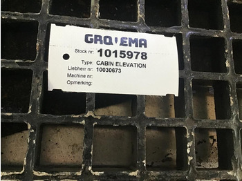 Cabina e interior LIEBHERR