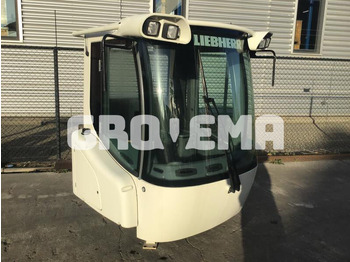 Cabina e interior LIEBHERR
