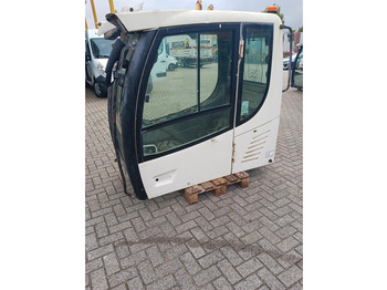 Cabina e interior LIEBHERR