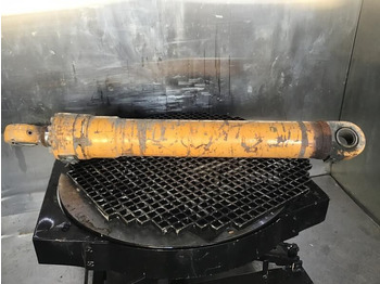 Cilindro hidráulico LIEBHERR