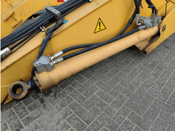 Cilindro hidráulico LIEBHERR