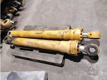 Cilindro hidráulico LIEBHERR