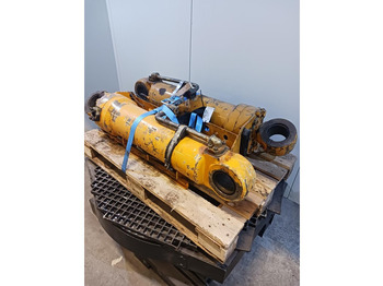 Cilindro hidráulico LIEBHERR