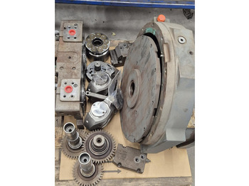 Bomba hidráulica LIEBHERR