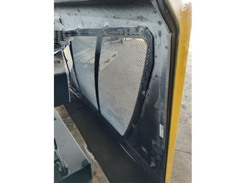 Puerta y piezas LIEBHERR