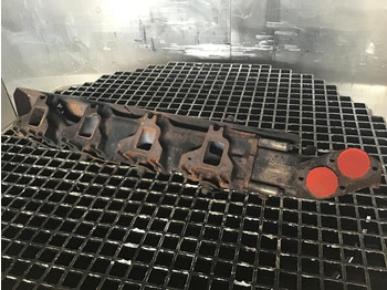 Tubo de escape LIEBHERR