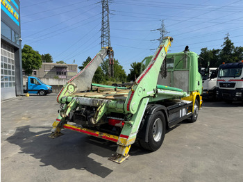 Camión portacontenedor de cadenas SCANIA G360 4x2 Gergen: foto 5 Camión portacontenedor de cadenas SCANIA G360 4x2 Gergen: foto 5