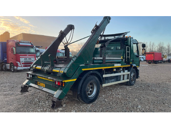 Camión portacontenedor de cadenas Volvo FL 250: foto 4 Camión portacontenedor de cadenas Volvo FL 250: foto 4