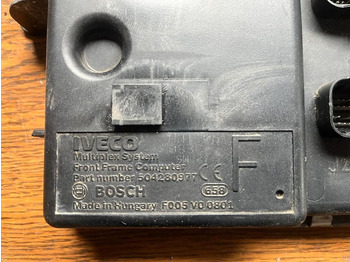Unidad de control para Camión IVECO Multiplex System Front Frame Computer Steuergerät 504280977: foto 2 Unidad de control para Camión IVECO Multiplex System Front Frame Computer Steuergerät 504280977: foto 2