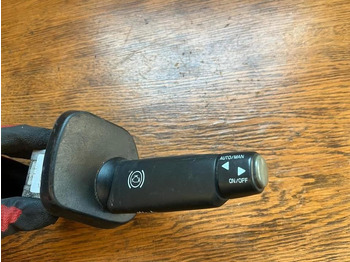 Conmutador en la columna de dirección MAN