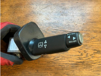 Conmutador en la columna de dirección MAN