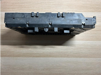 Fusible para Camión Mercedes Actros MP4 Continental Sicherungskasten A0014466158: foto 4 Fusible para Camión Mercedes Actros MP4 Continental Sicherungskasten A0014466158: foto 4