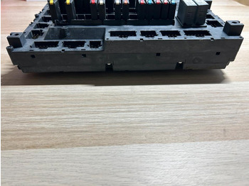 Fusible para Camión Mercedes Actros MP4 Continental Sicherungskasten A0014466158: foto 5 Fusible para Camión Mercedes Actros MP4 Continental Sicherungskasten A0014466158: foto 5