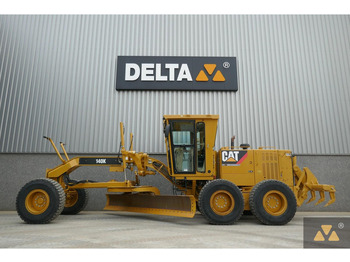 Grader CATERPILLAR 140K