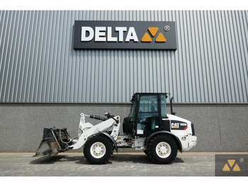 Cargadora de ruedas CATERPILLAR 906M