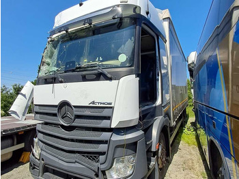 Camión lona MERCEDES-BENZ Actros 2542