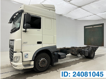Camión chasis DAF XF 460